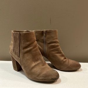 FREE bundled with any other closet item